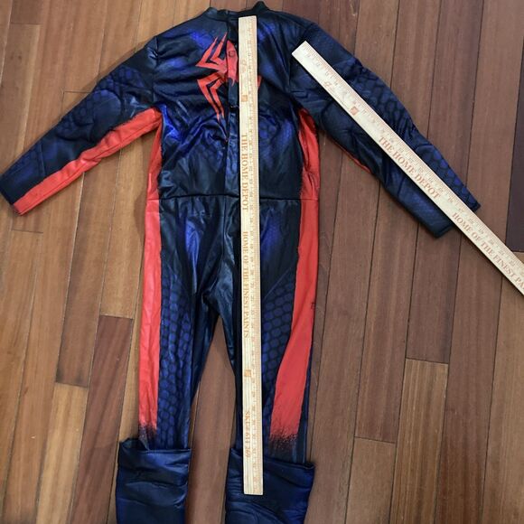 Across the Spider-Verse Miles Morales Kid's Spiderman Costume M 8-10 - Picture 6 of 8
